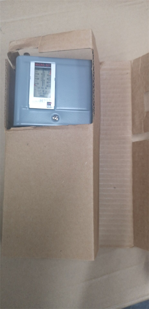 JOHNSON P70JA-16 控制器