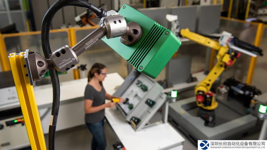 亚马逊部署超过750，000+ 台机器人，工业创新基金投资生成式AI