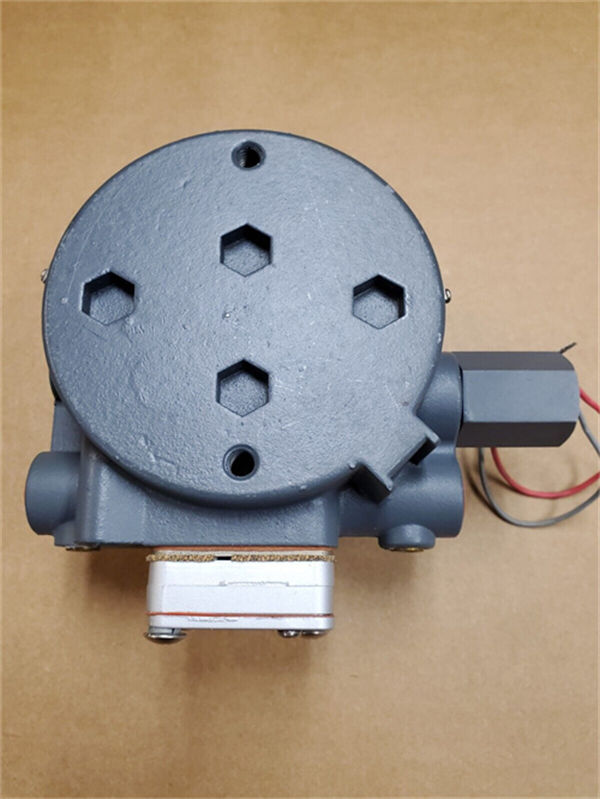 FOXBORO E69F-BI2-S 3.jpg